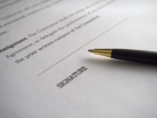 What is a qualified electronic signature? Who can use it and when?